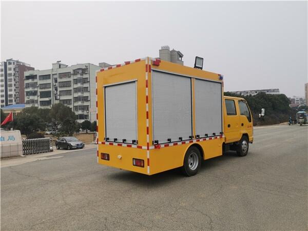 市政應(yīng)急照明車500KW移動電源車廠家報價