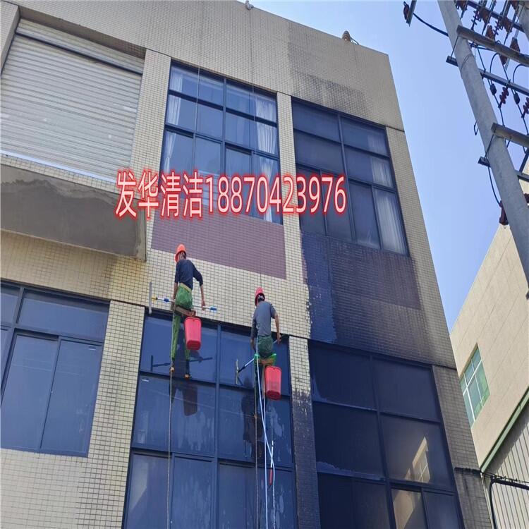 福建福州市廣告安裝公司聯(lián)系方式高空外墻清洗外墻空鼓敲掉