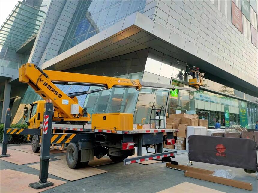 高空作業(yè)車出租、路燈車租賃、登高車出租、高空吊車出租