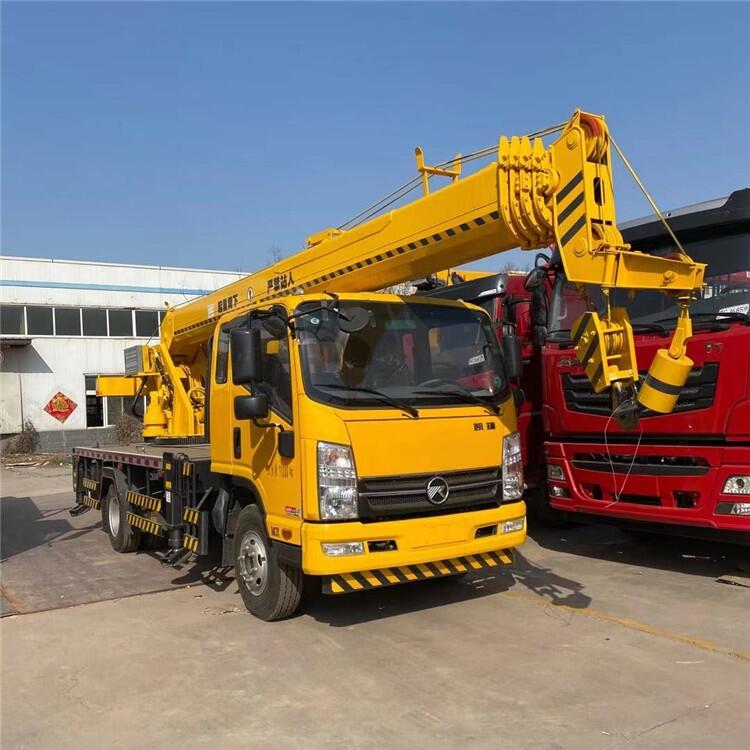 東風(fēng)國六吊車 16噸藍(lán)牌吊車 濟(jì)寧小吊車廠家