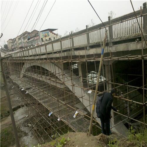 新聞中心:黑龍江黑河市橋梁粘貼鋼板加固{眾拓路橋}養(yǎng)護施工隊伍