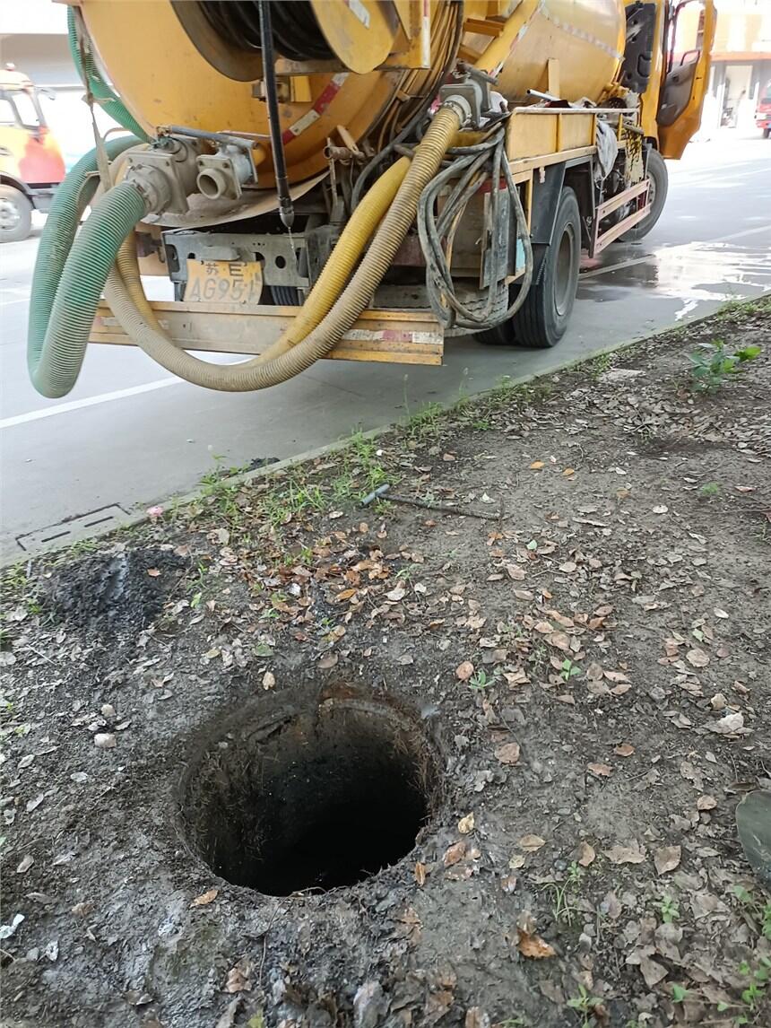 蘇州相城區(qū)高壓清洗道路污水管道???解決管道堵塞流水不暢問(wèn)題