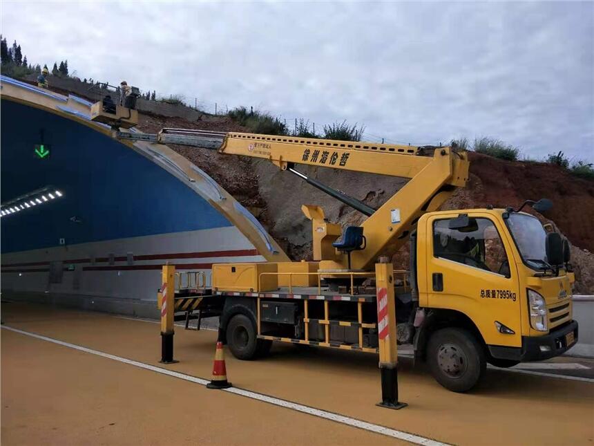 大理升降車出租 廣告牌安裝作業(yè)車租賃 隧道檢測車出租