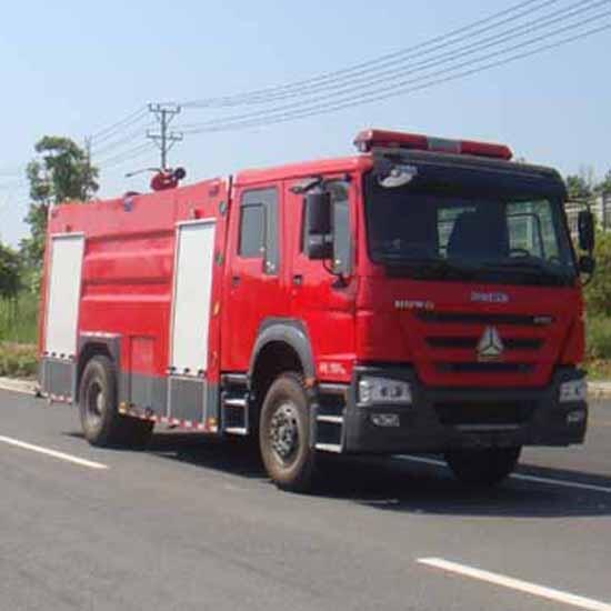 消防車價格,斯太爾8噸水罐消防車,救火車,滅火車