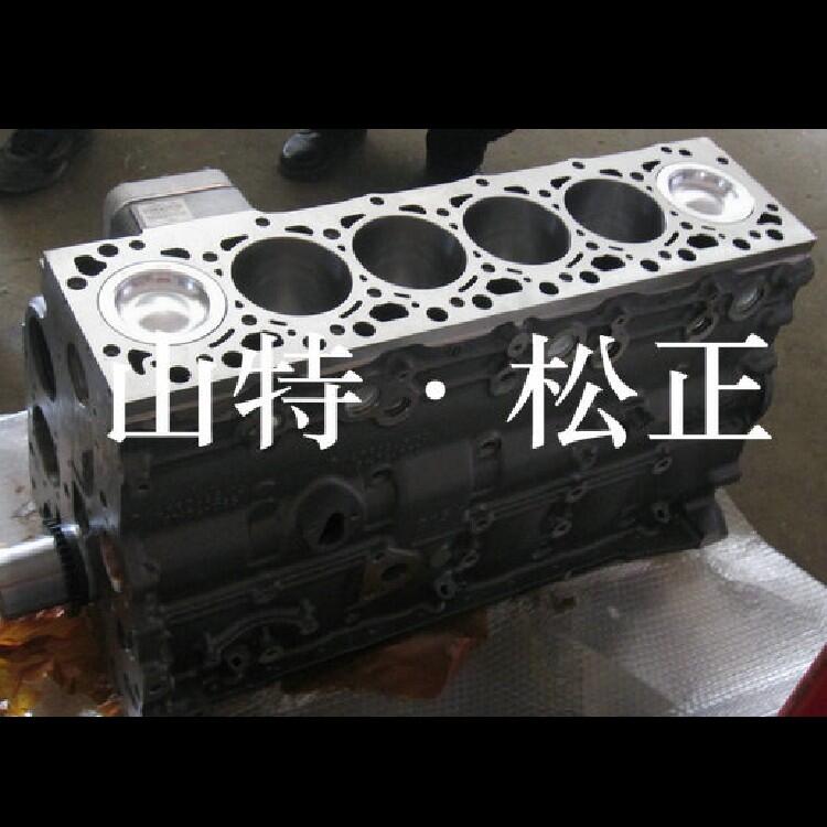 小松挖掘機(jī)PC450-8發(fā)動(dòng)機(jī)缸體6251-11-7300原廠原裝