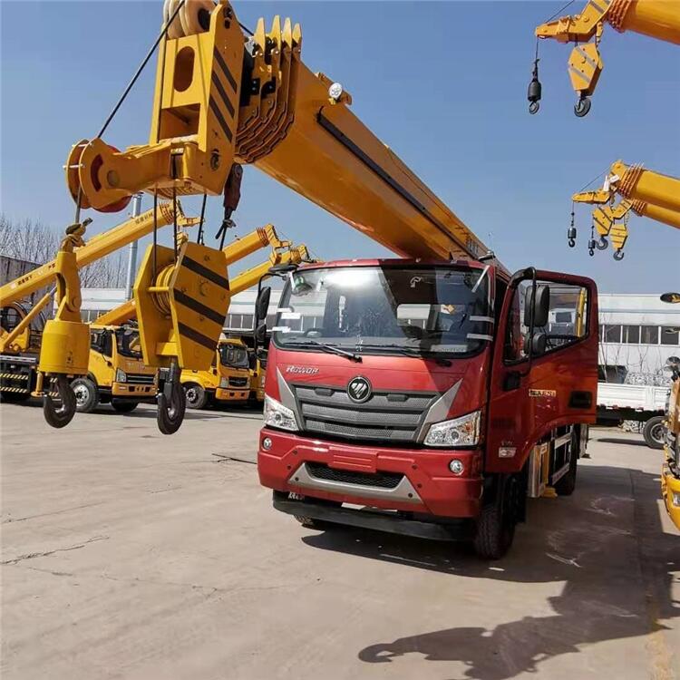 藍(lán)牌汽車吊價格 10噸吊車廠家 履帶吊車