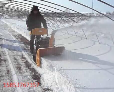 手推式除雪設(shè)備小型公園掃雪機(jī)讓您安全出行