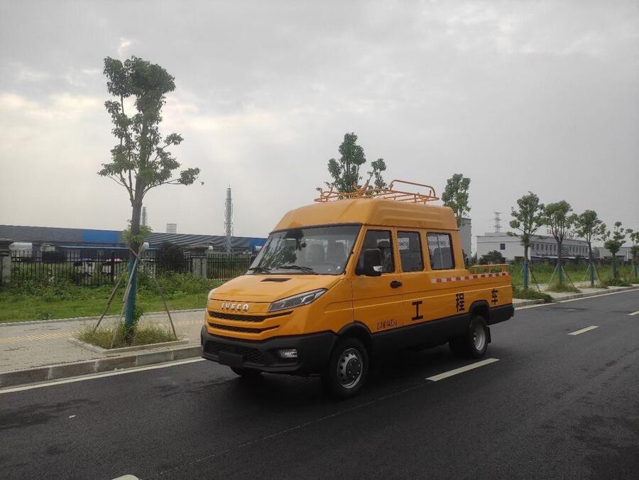 依維柯工歐勝9座工程車 電力救險車 藍(lán)牌 國六