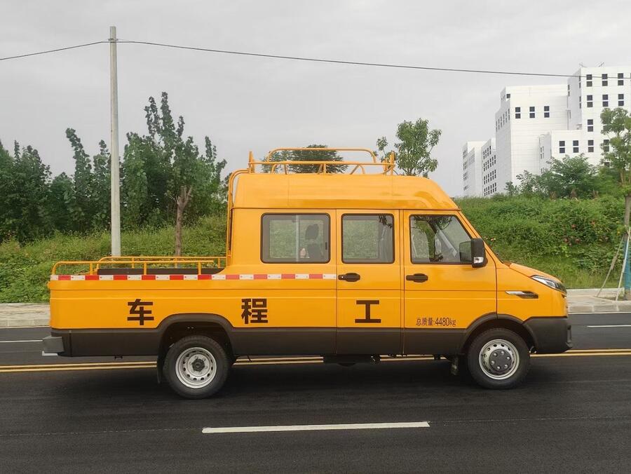 依維柯歐勝工程車 電力救險(xiǎn)車 施工作業(yè)車