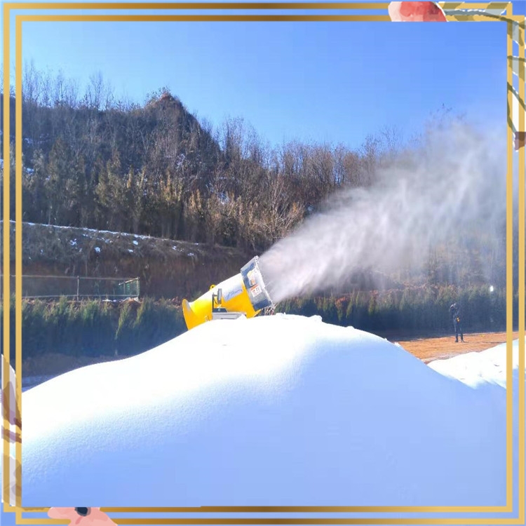 挑戰(zhàn)高溫造雪機 山東金耀雪機廠家