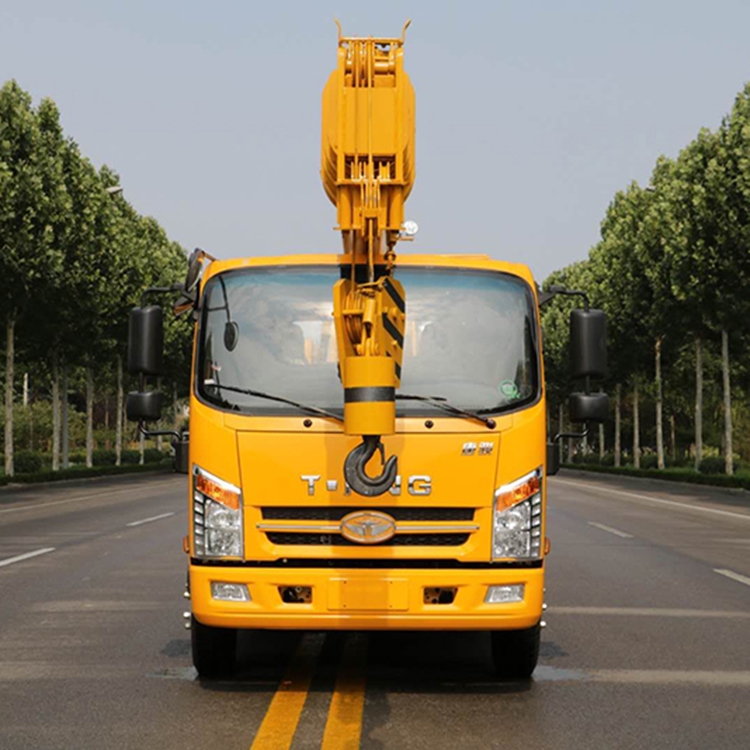 汽車吊廠家10噸吊車 凱馬底盤 汽車吊 國(guó)五小吊車質(zhì)優(yōu)價(jià)廉