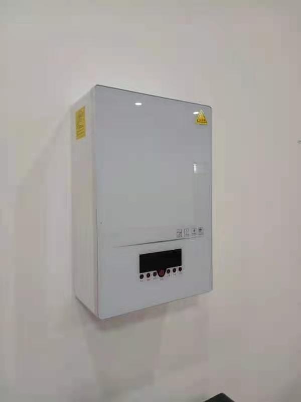 匠奧內(nèi)置泵封閉式電采暖洗浴兩用壁掛爐16KW