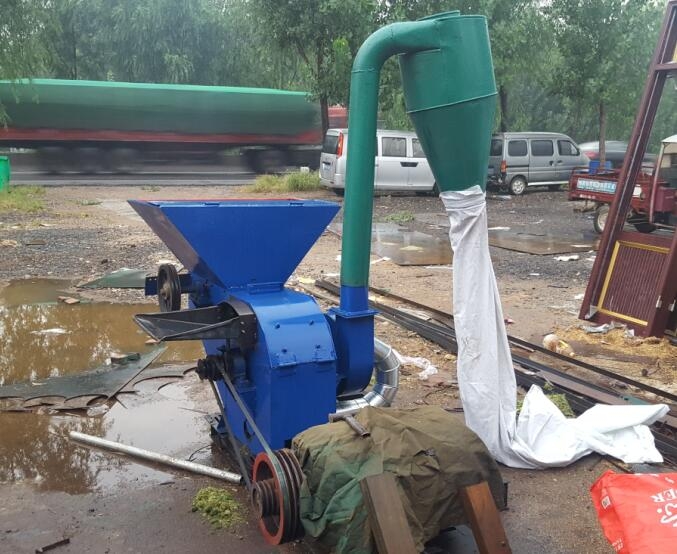 武漢大型牧草秸稈粉碎機 沙克龍除塵粉草機 家用玉米芯粉碎機