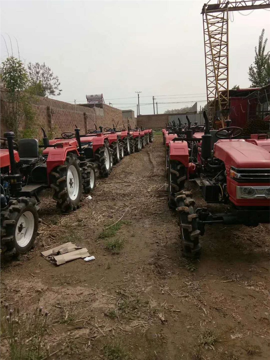 云南農(nóng)用單缸四驅(qū)拖拉機 20馬力小四動旋耕機 果園管理機供貨商