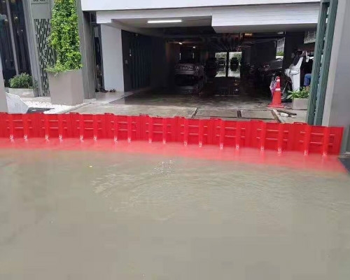 紅色塑料防洪板引流截流   防汛應急L型擋水板