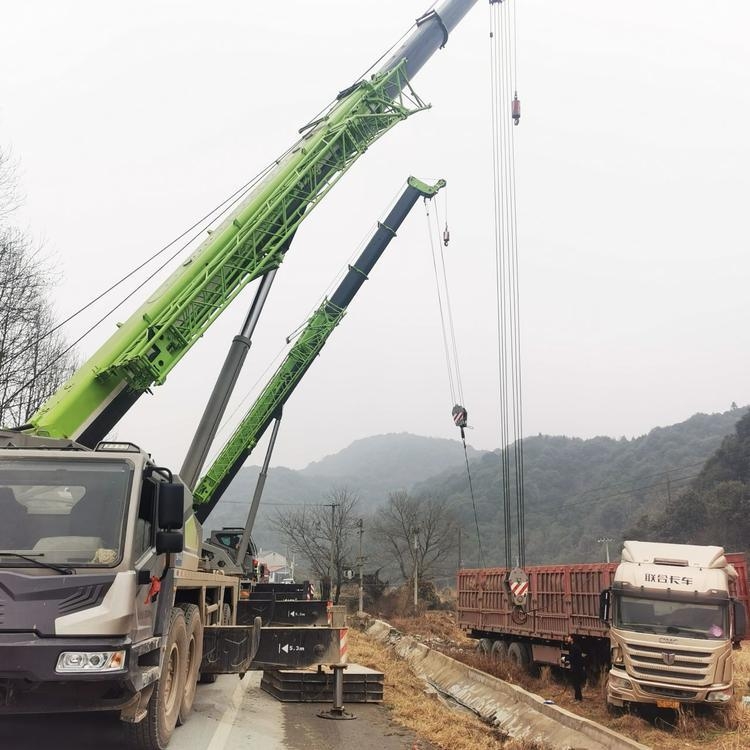 青浦區(qū)朱家角吊車出租，叉車搬運機器隨車吊出租