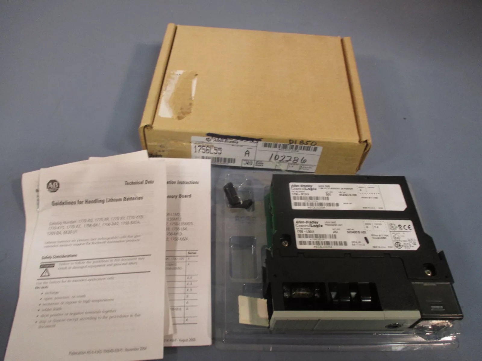 Allen Bradley 2711P-B6C20A8