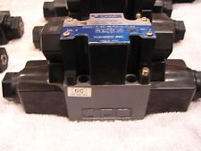 TOKIMEC(東京計器)    DG4V-3-2A-M-P2-V-7-54