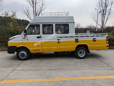 依依維柯工程車 工程搶險車 電力搶修車  NJ5046XGCZ5A-2