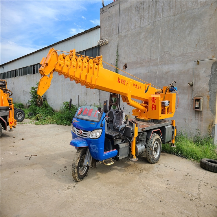 出售三輪吊車 三輪移樹吊 農(nóng)用三輪吊車