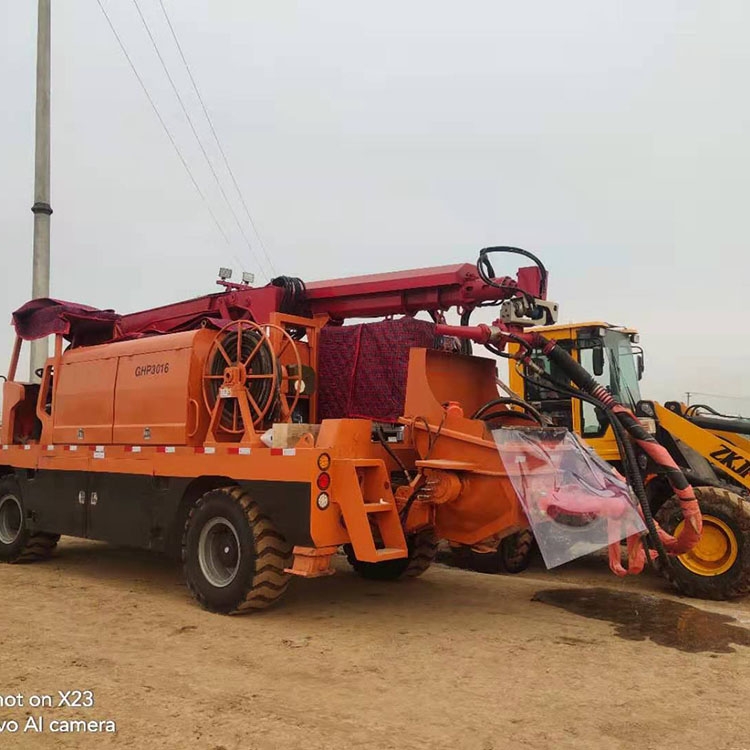 工程混凝土濕噴車 基坑加固噴漿機(jī)械手 濕噴臺(tái)車