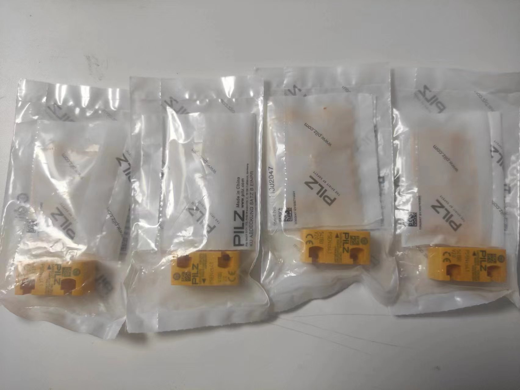 PILZ皮爾磁PNOZ X3 3N/O 1 N/C,1PLC EX終端延時(shí)