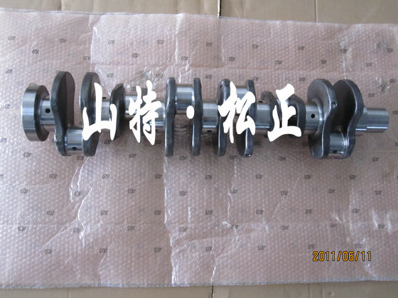 小松挖掘機(jī)PC200-7發(fā)動(dòng)機(jī)曲軸，純正原裝小松挖掘機(jī)配件，濟(jì)寧山特松正