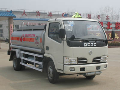 安康加油車廠家，流動(dòng)加油車價(jià)格，東風(fēng)加油車廠家報(bào)價(jià)，福田加油車