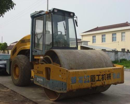 ＜張家口二手壓路機(jī)價格＞“西安二手壓路機(jī)市場”