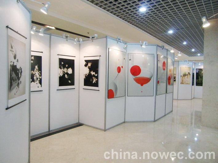 八棱柱展板租賃，八棱柱標(biāo)攤租賃，展覽屏風(fēng)