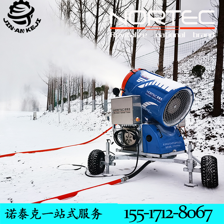 諾泰克造雪機(jī)設(shè)備適合戶外溫泉飄雪滑雪場(chǎng)嬉雪樂園建設(shè)