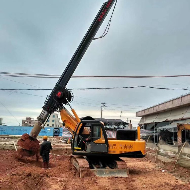 打樁機租賃是以柴油為動力液壓機械驅(qū)動的公路護欄設(shè)備