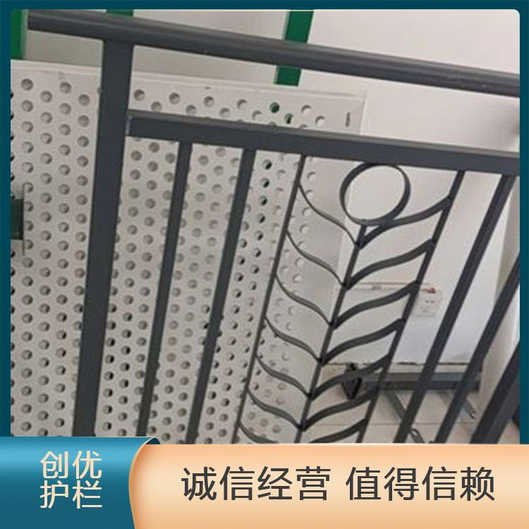 源頭工廠陽臺護(hù)窗欄桿消防連廊護(hù)欄樓頂防護(hù)欄組裝式連接