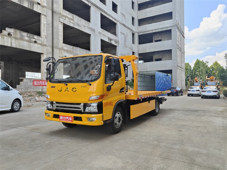 江淮駿鈴V5藍牌清障車輕量化車型搭配云內140馬力發(fā)動機