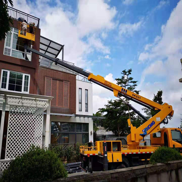 本地20.5米藍(lán)牌高空作業(yè)車租賃通行范圍廣輕量化設(shè)計(jì)安全性能高