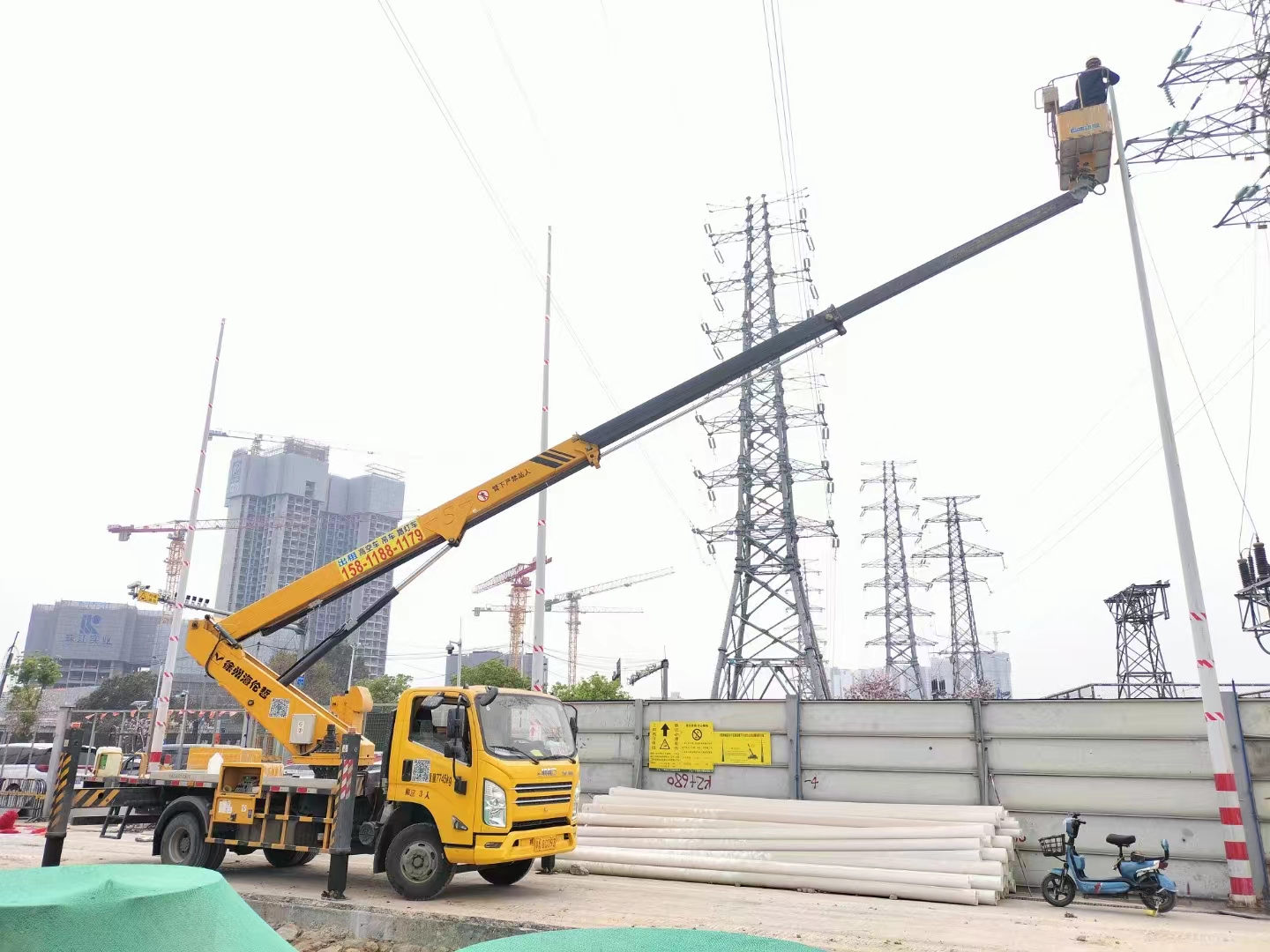 番禺專業(yè)出租高空車作業(yè)車市橋路燈車化龍舉高車租賃值得信賴