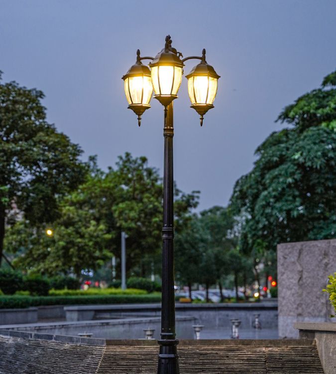 歐式路燈庭院草坪防水照明景觀公園別墅小區(qū)雙頭3米高桿燈