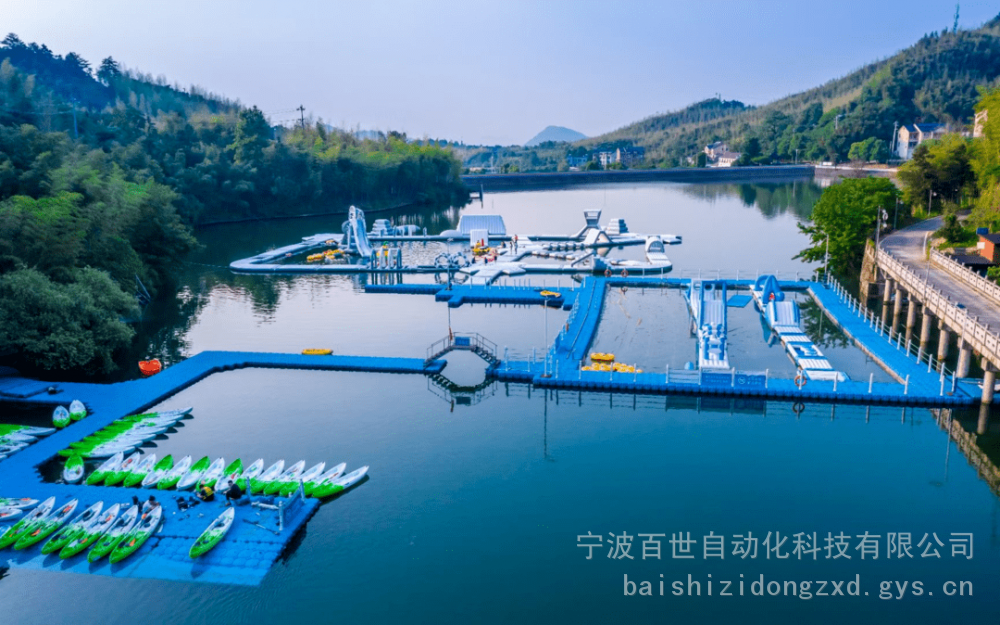 水上塑料浮箱浮筒定制加工生產(chǎn)公園景區(qū)游船碼頭浮橋方案設(shè)計(jì)建設(shè)