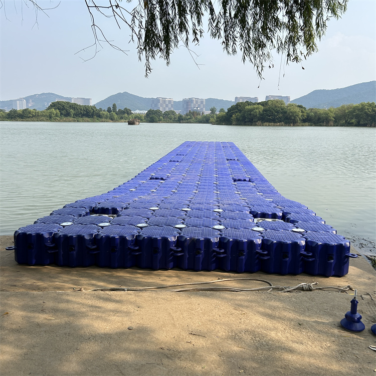 旅游景區(qū)浮橋棧道水上浮橋游船游艇停泊碼頭