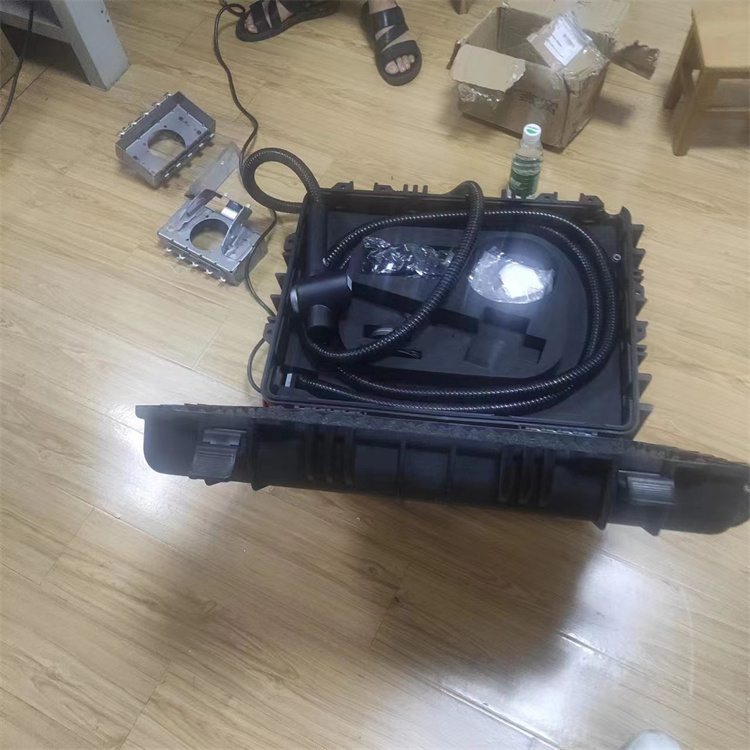 手持式激光除銹機便攜去銹除銹器2000w3000w瓦大功率激光清洗機