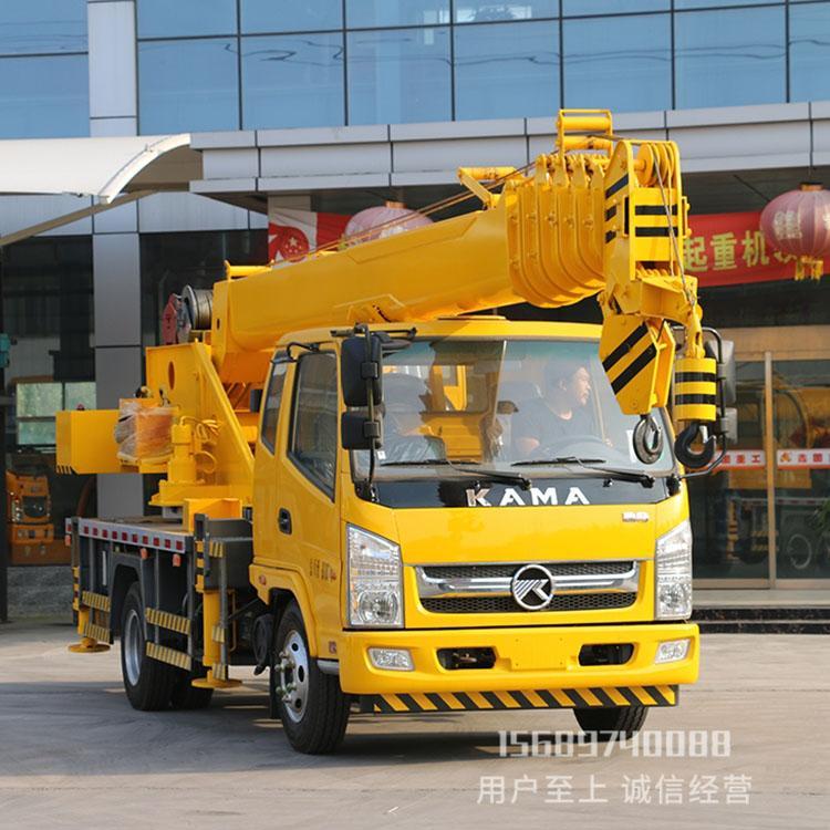 飛雨機(jī)械8噸凱馬K8吊車(chē)運(yùn)行良好工作正常廠家運(yùn)營(yíng)