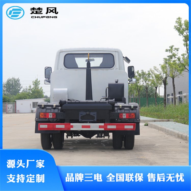 小型電動垃圾轉(zhuǎn)運車楚風(fēng)新能源5方垃圾清運車勾臂式垃圾運輸車