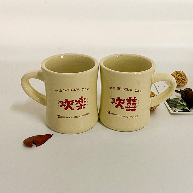 景德鎮(zhèn)復(fù)古奶油色陶瓷小熊杯可愛少女牛奶杯ins風情侶馬克杯一對