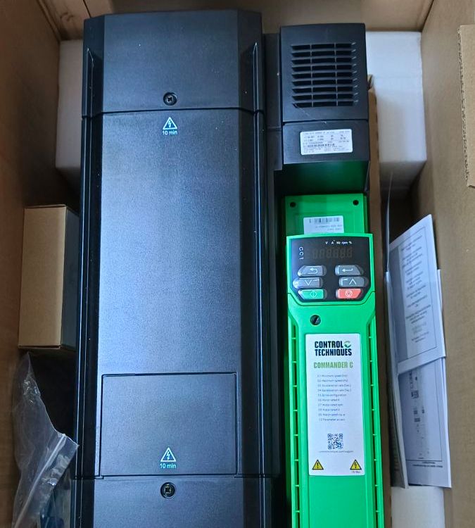 尼得科變頻器C200-08401570A10100AB10075KW380V全新原裝請(qǐng)議價(jià)