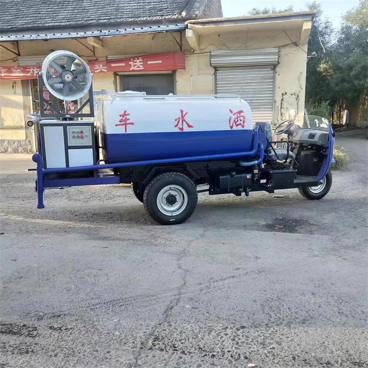 福田時(shí)代祥菱灑水車道路抑塵降塵超大水箱大馬力定制