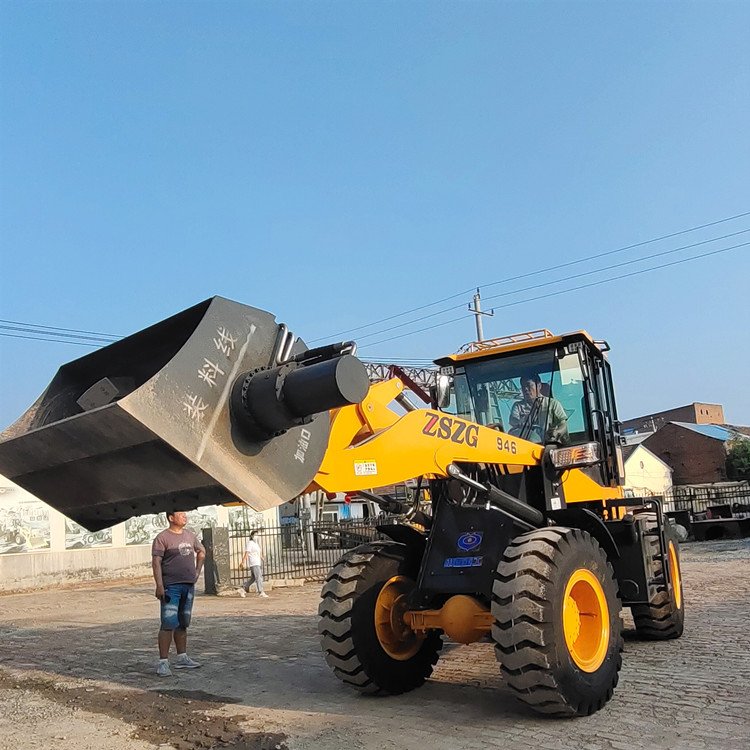 946混凝土攪拌斗裝載機(jī)建筑工程用鏟車改攪拌機(jī)中首重工