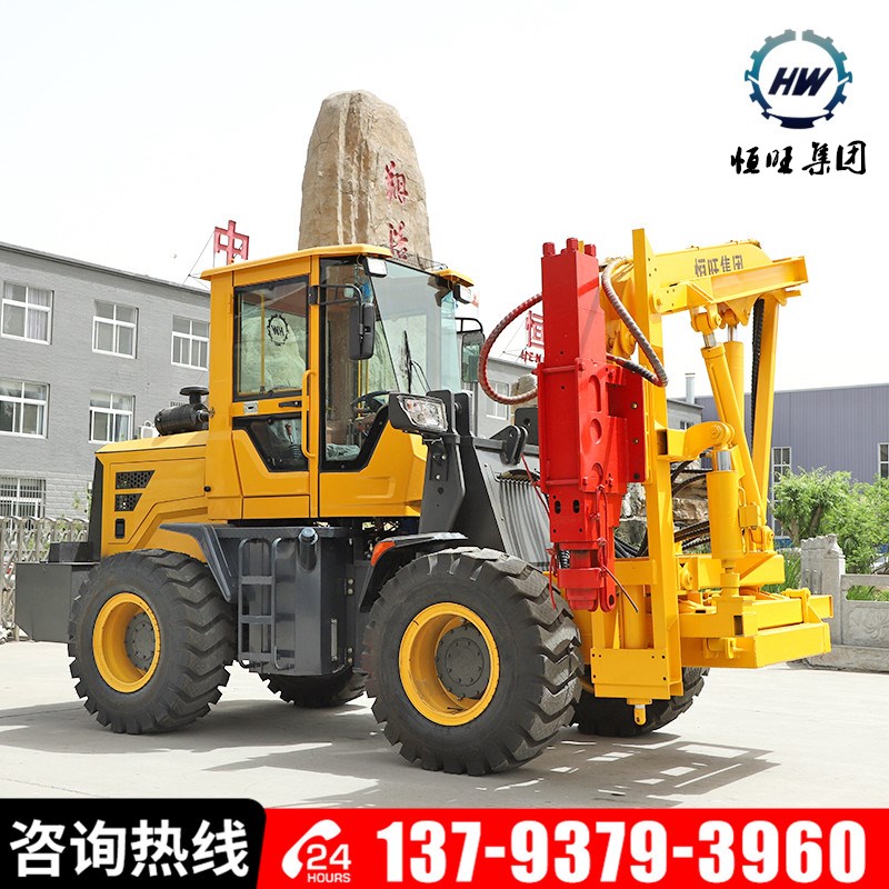 高速公路波形護(hù)欄打樁機(jī)小四輪壓樁機(jī)拔樁機(jī)裝載式打拔鉆孔一體機(jī)