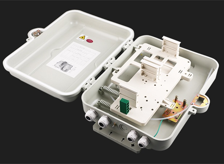 插片式1分32光纜分纖箱廣電網絡32路光分路器箱FTTH光纖分線盒