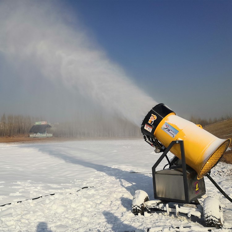 戶外雪景噴雪機(jī)大型造雪機(jī)出雪均勻細(xì)膩滑雪場(chǎng)游樂設(shè)備