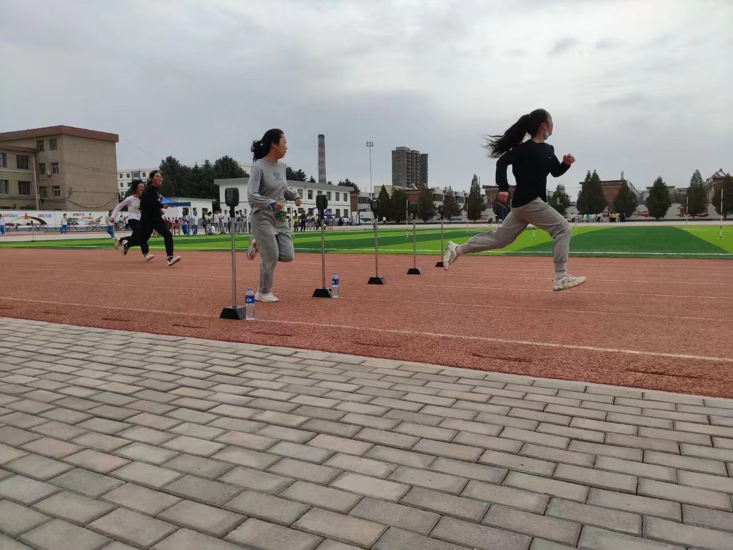 泰美泉大學生體育考試測試儀器國家體質數據上報中小學生體測服務